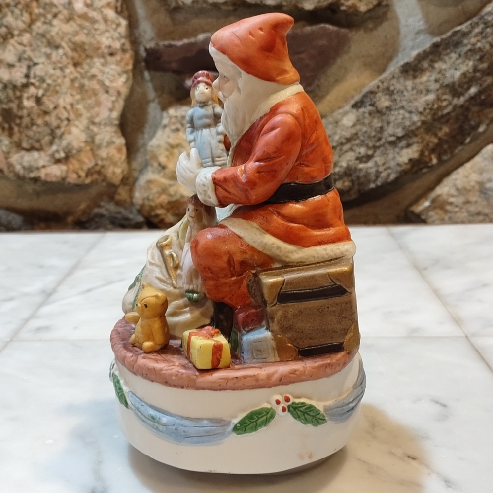 Santa Rotating Music Box - Picture 5 of 8